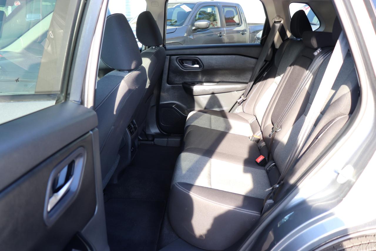 Nissan Rogue FWD SV 2024