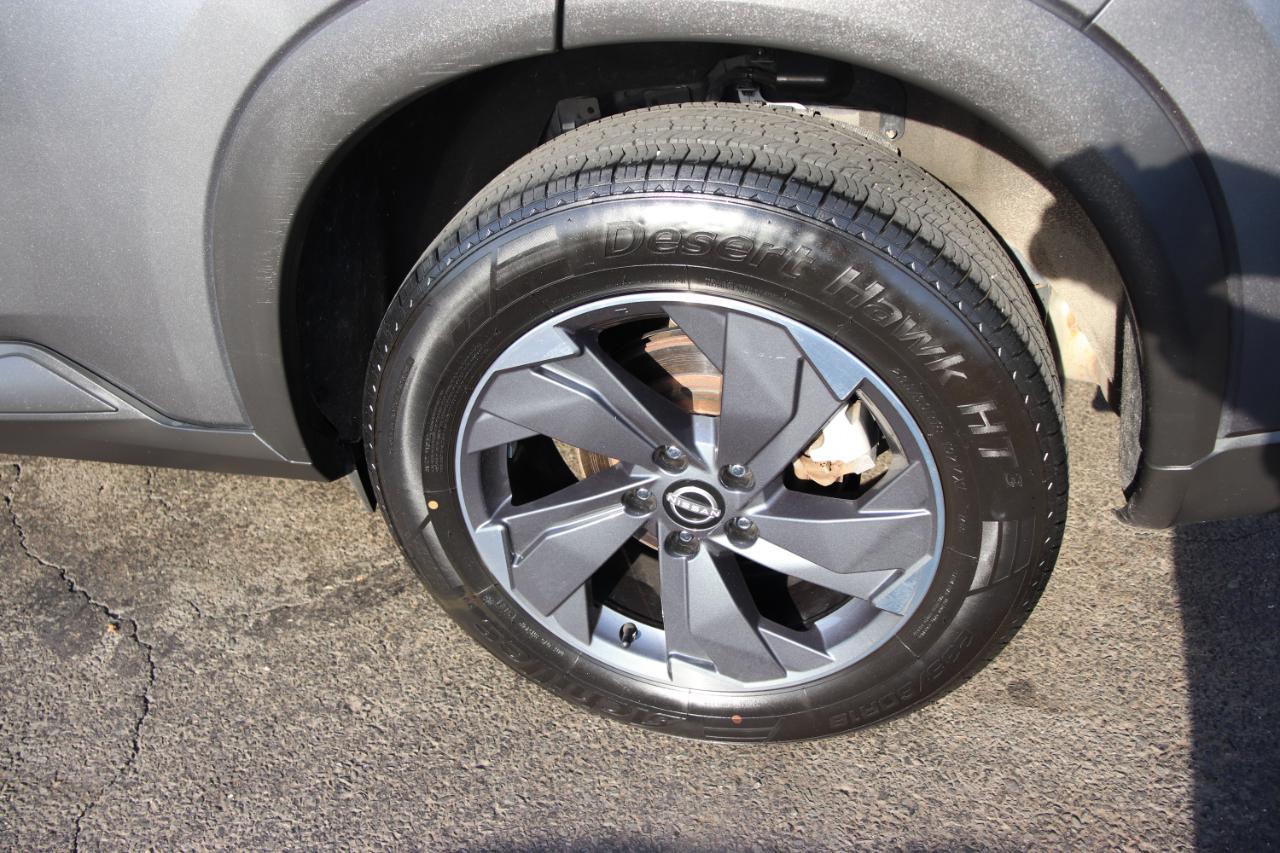 Nissan Rogue FWD SV 2024