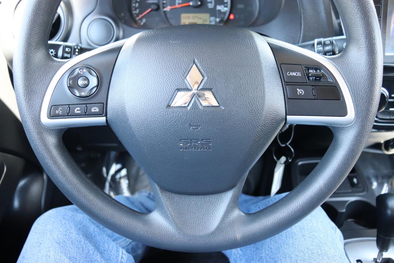 Mitsubishi Mirage ES CVT 2024