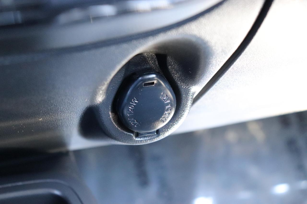 Mitsubishi Mirage ES CVT 2024