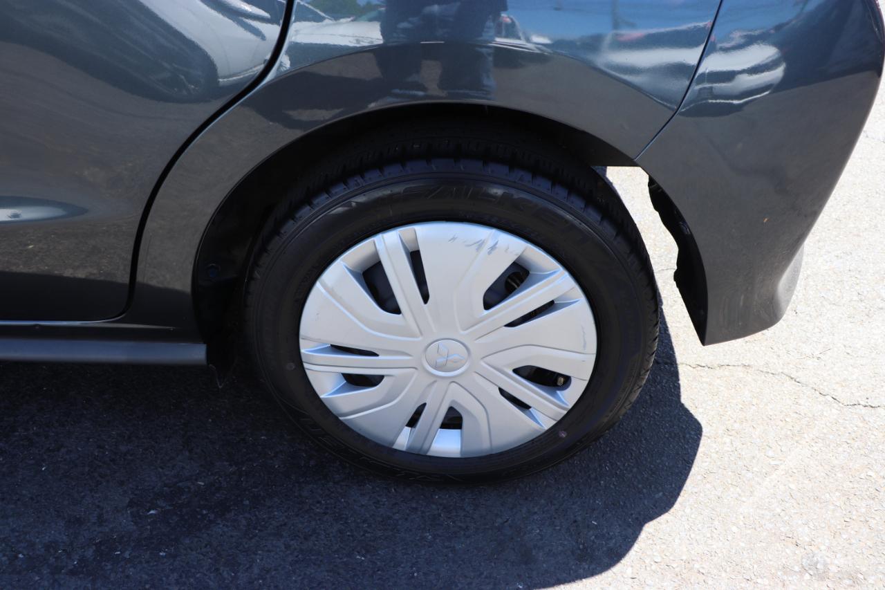 Mitsubishi Mirage ES CVT 2024