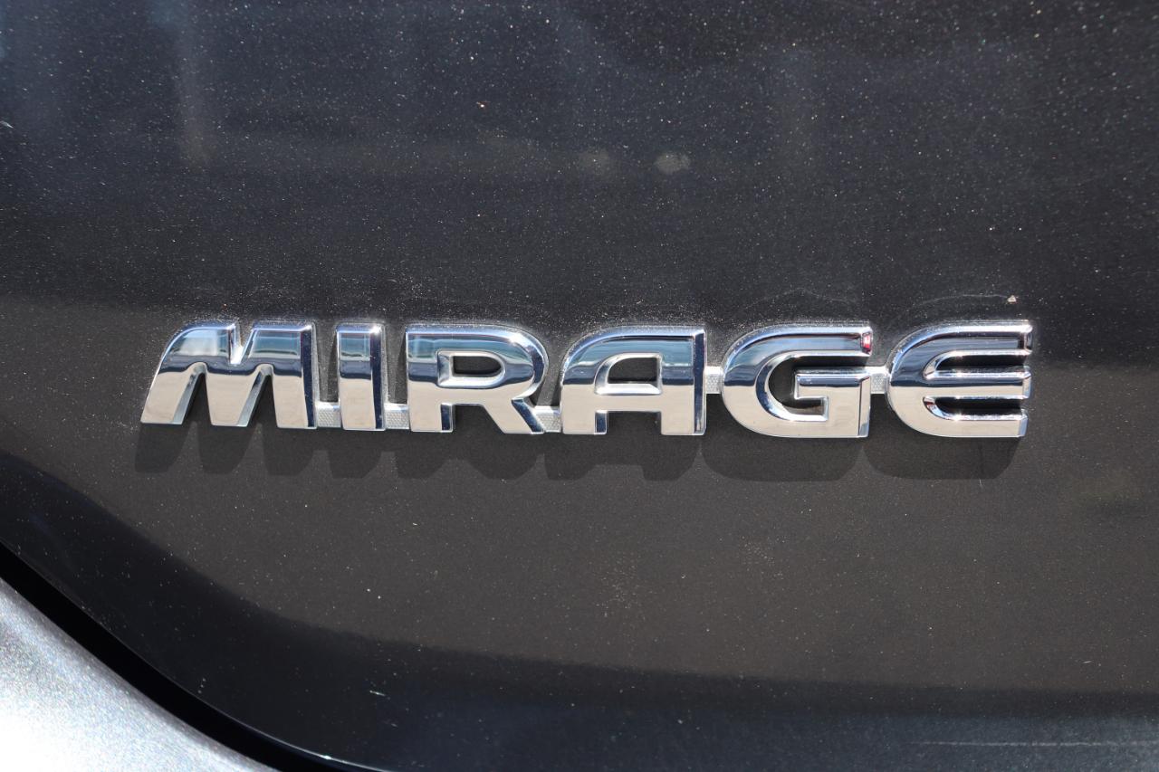 Mitsubishi Mirage ES CVT 2024