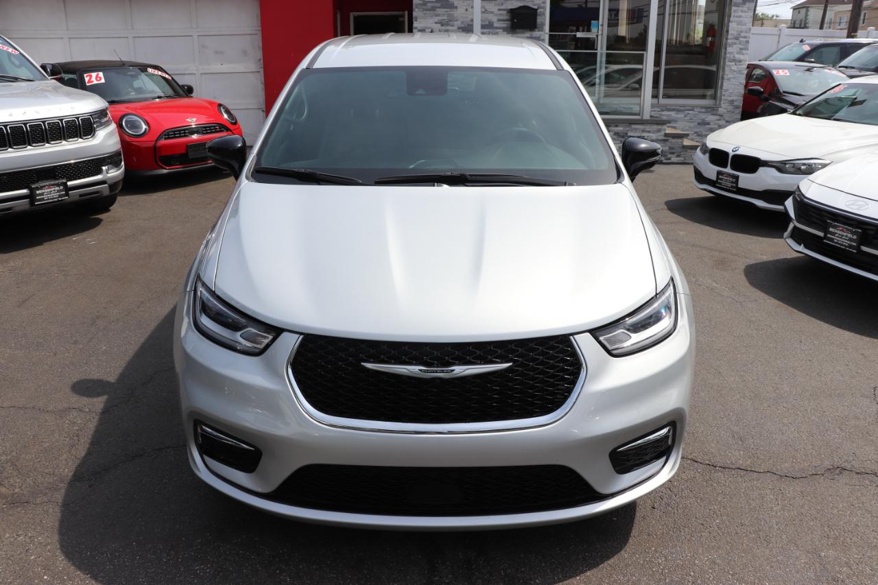 Chrysler Pacifica Select FWD 2026