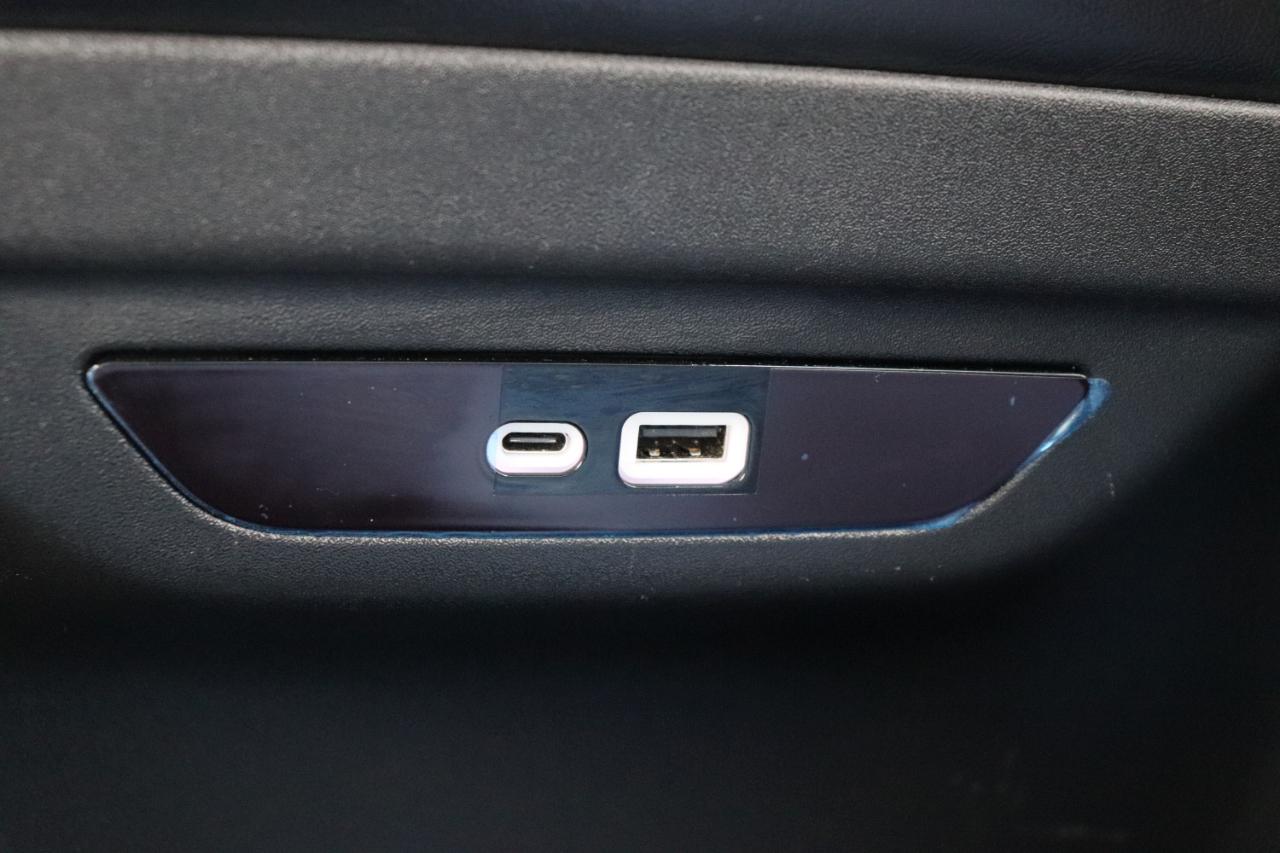Chrysler Pacifica Select FWD 2026