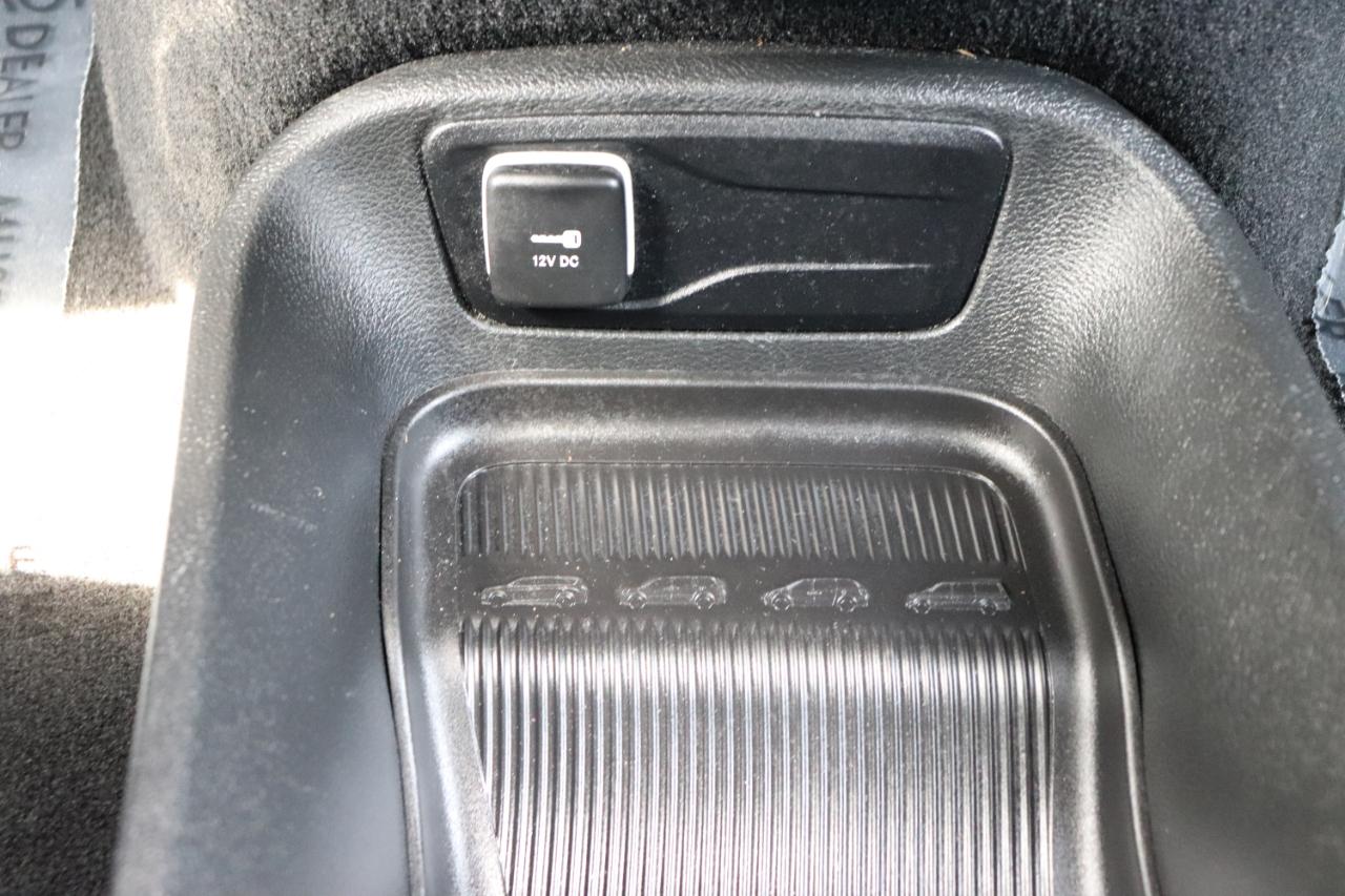 Chrysler Pacifica Select FWD 2026