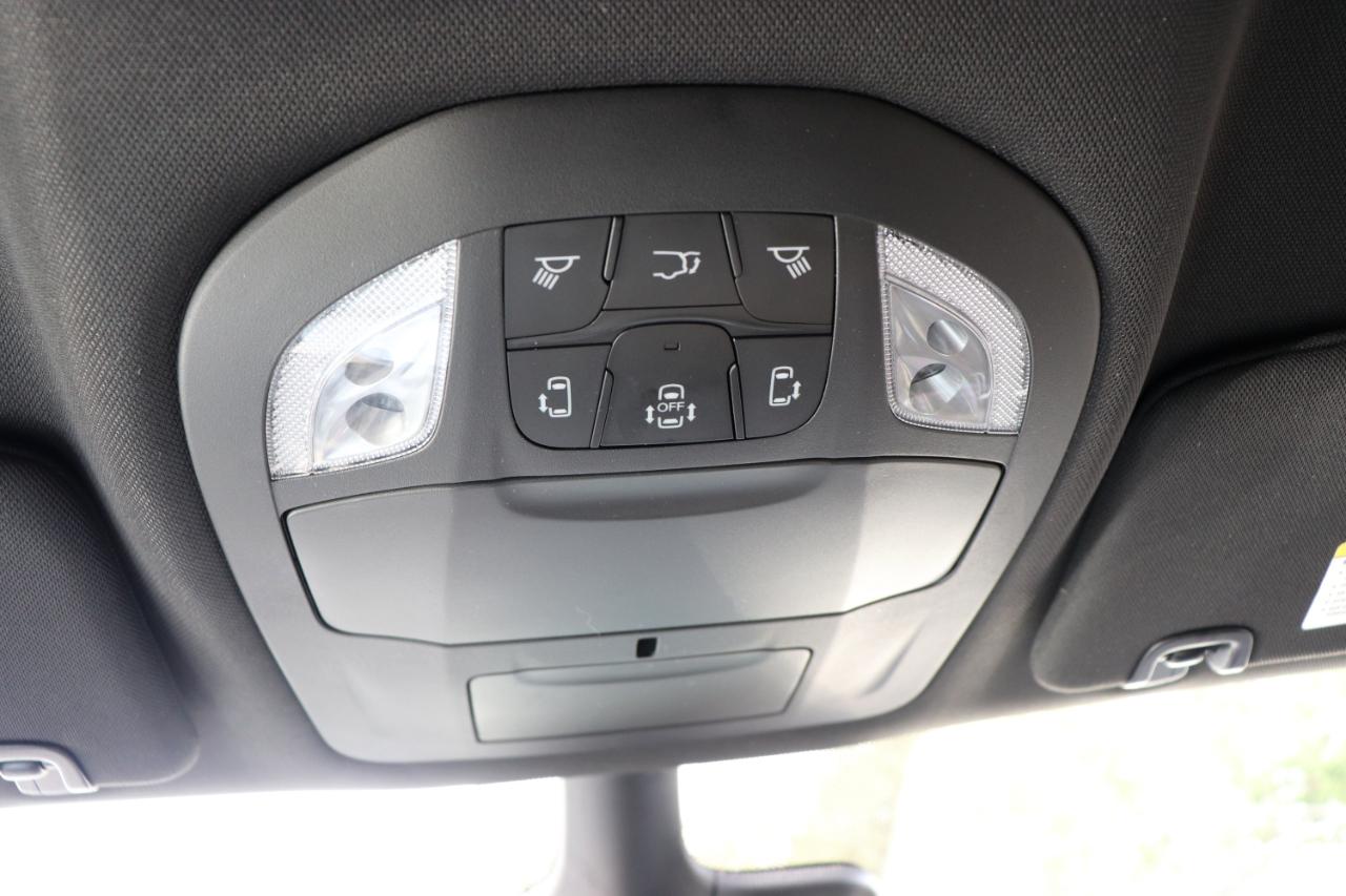 Chrysler Pacifica Select FWD 2026