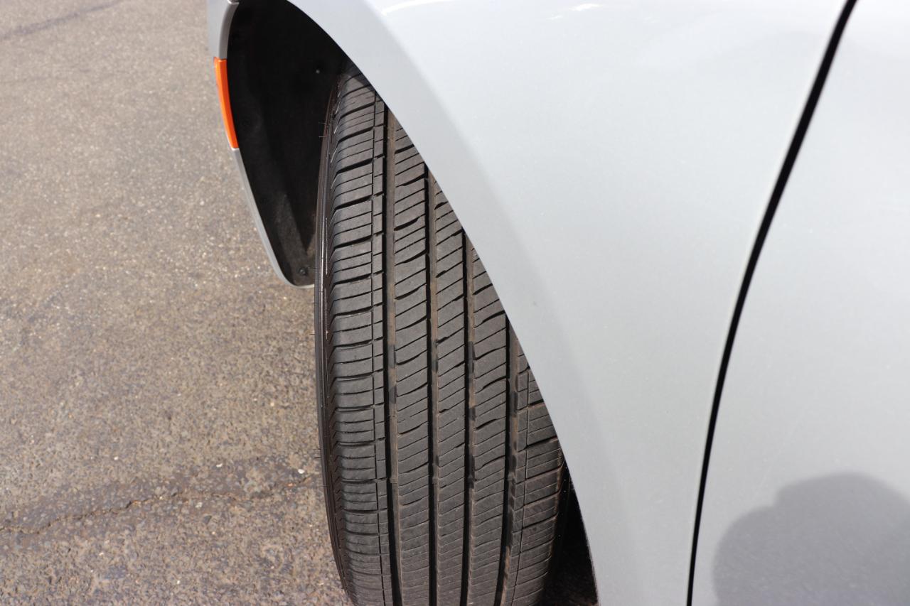 Chrysler Pacifica Select FWD 2026