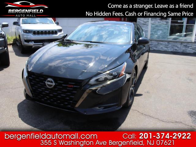 2024 Nissan Altima 2.5 SR FWD
