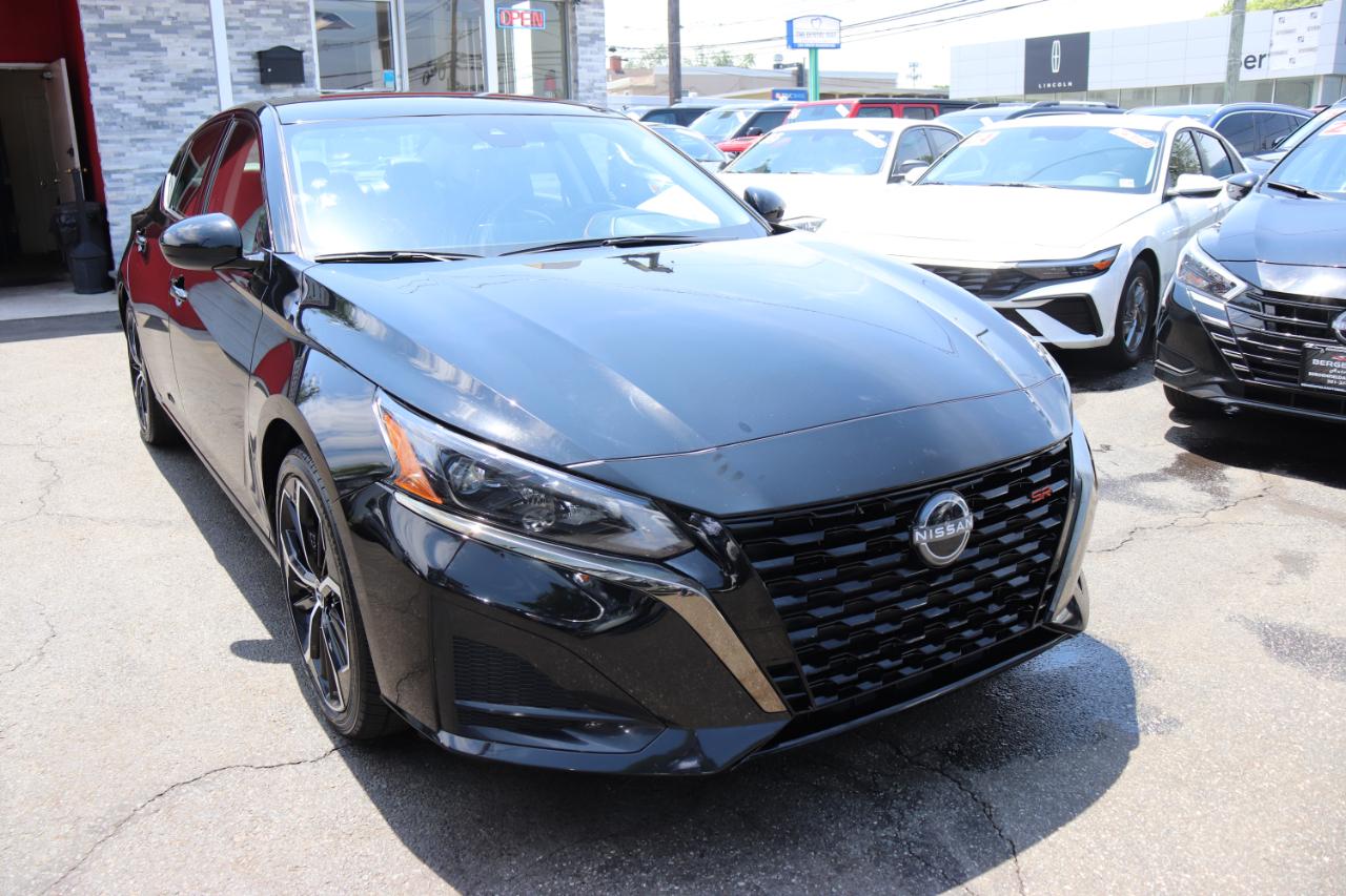 Nissan Altima 2.5 SR Sedan 2024