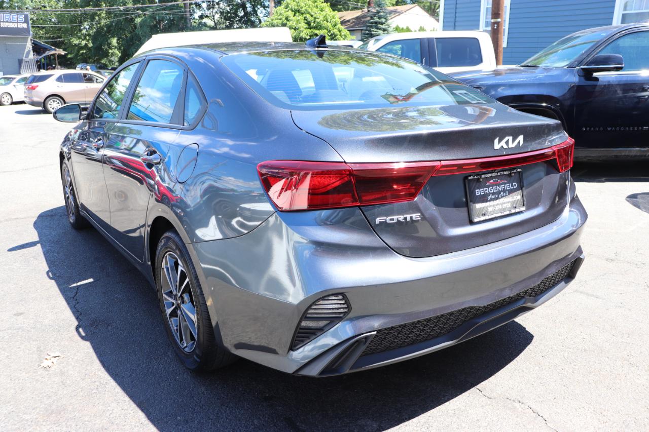 Kia Forte LXS IVT 2023