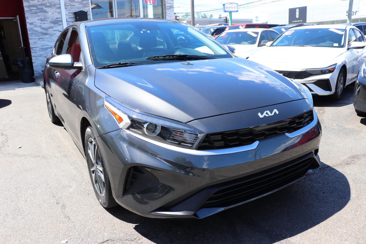 Kia Forte LXS IVT 2023