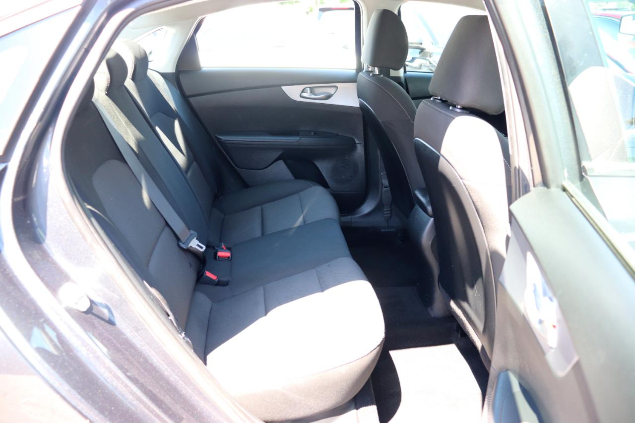 Kia Forte LXS IVT 2023
