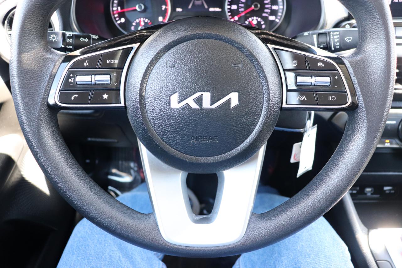 Kia Forte LXS IVT 2023