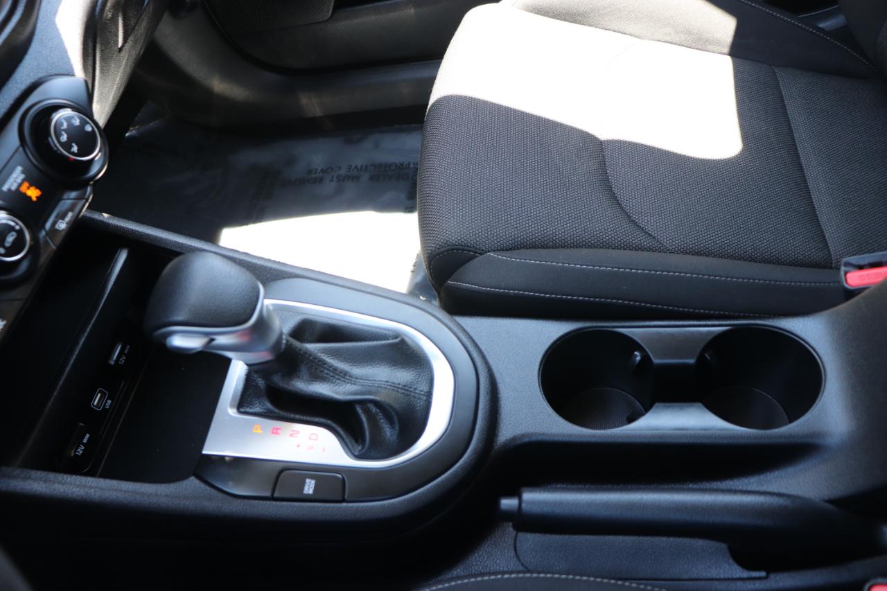 Kia Forte LXS IVT 2023