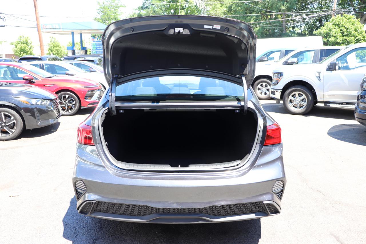 Kia Forte LXS IVT 2023
