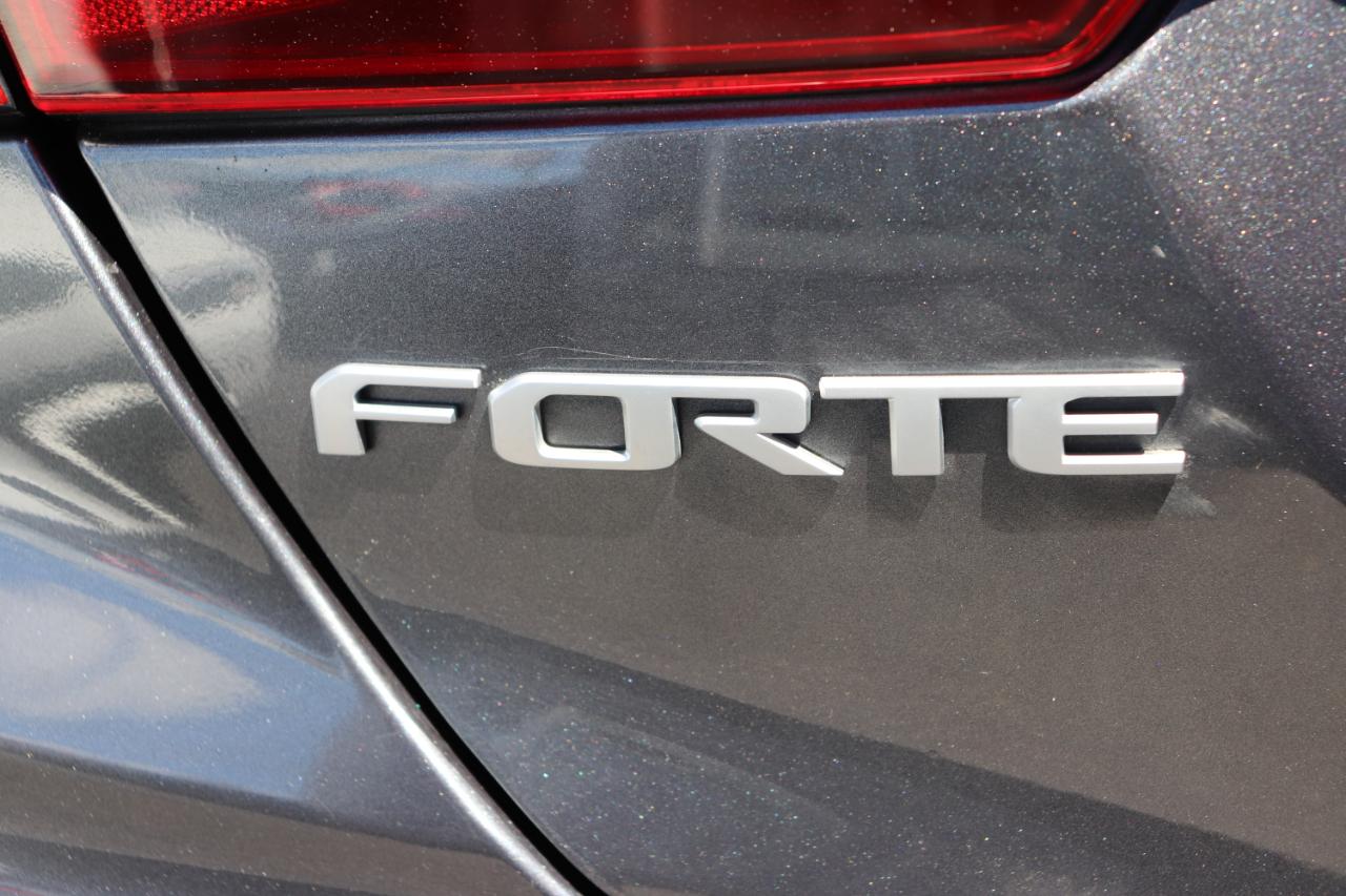 Kia Forte LXS IVT 2023