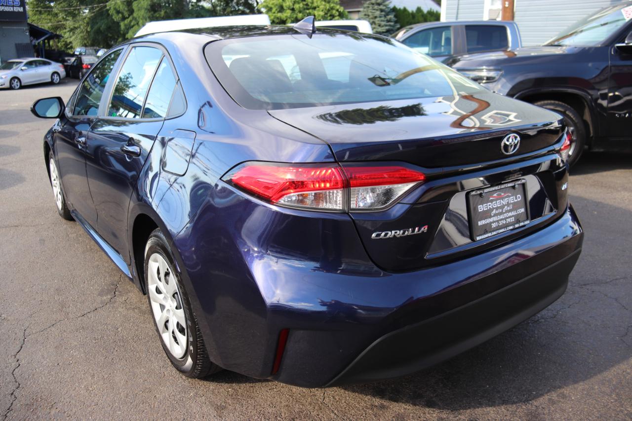 Toyota Corolla LE CVT (Natl) 2024