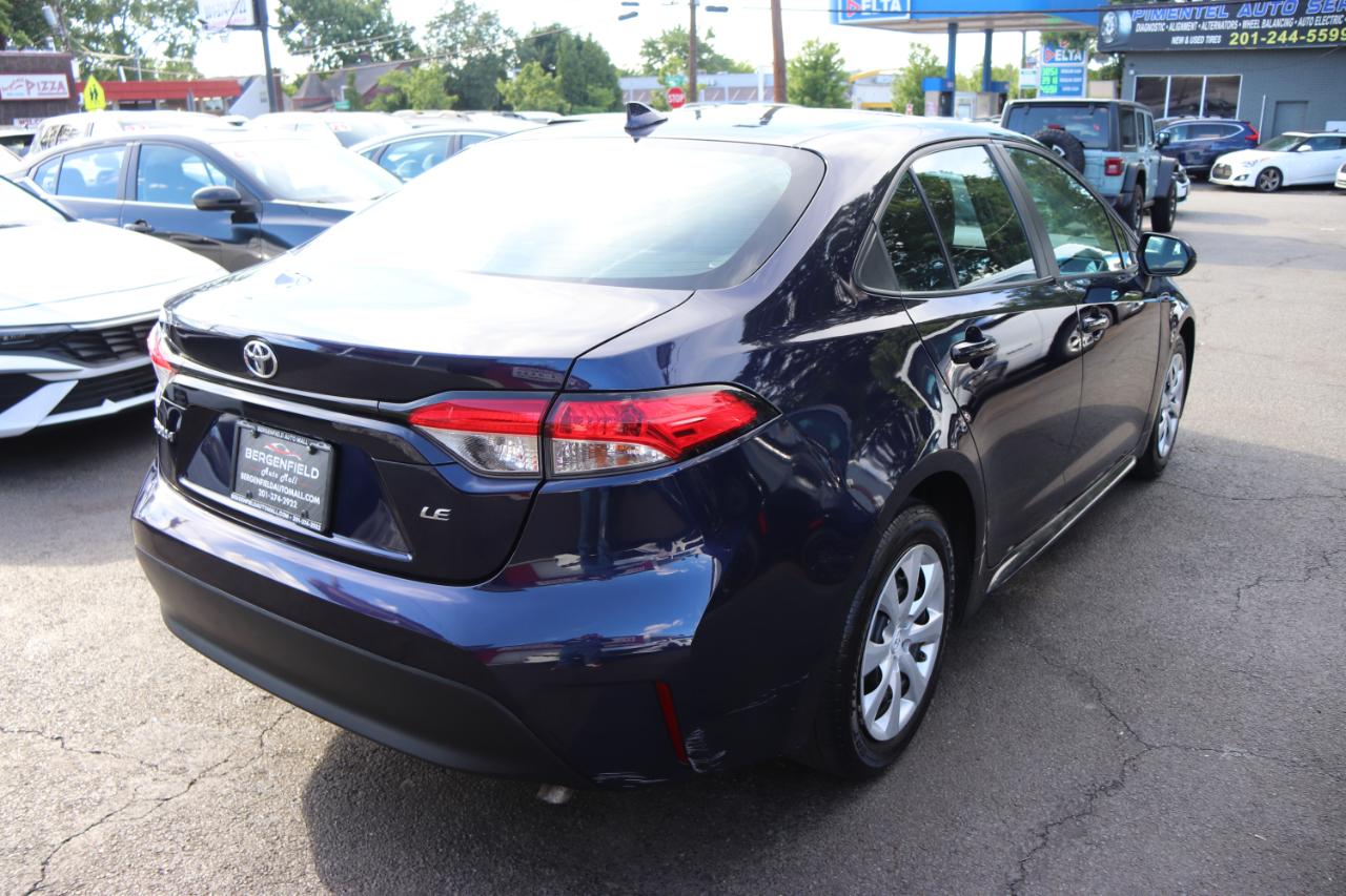 Toyota Corolla LE CVT (Natl) 2024