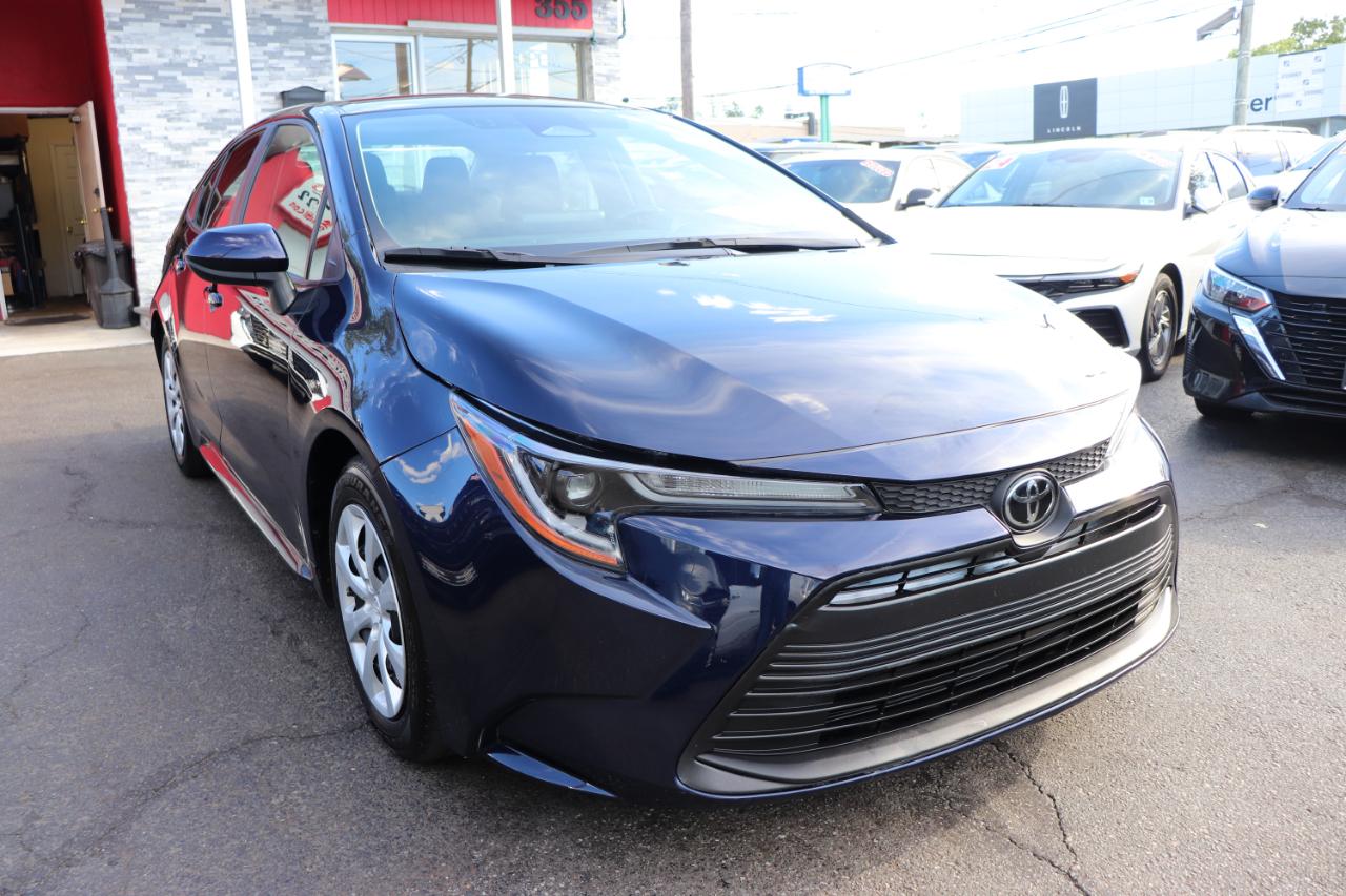 Toyota Corolla LE CVT (Natl) 2024