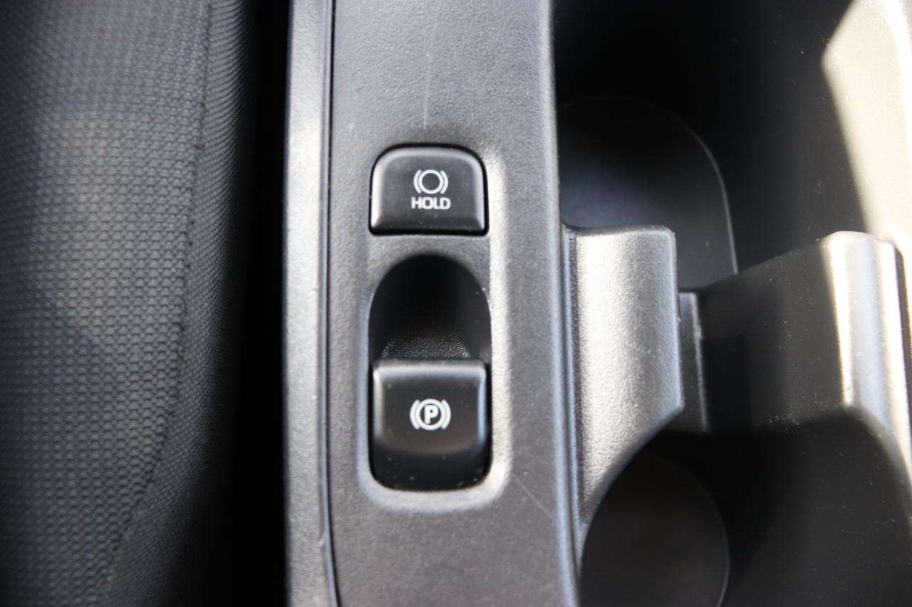 Toyota Corolla LE CVT (Natl) 2024
