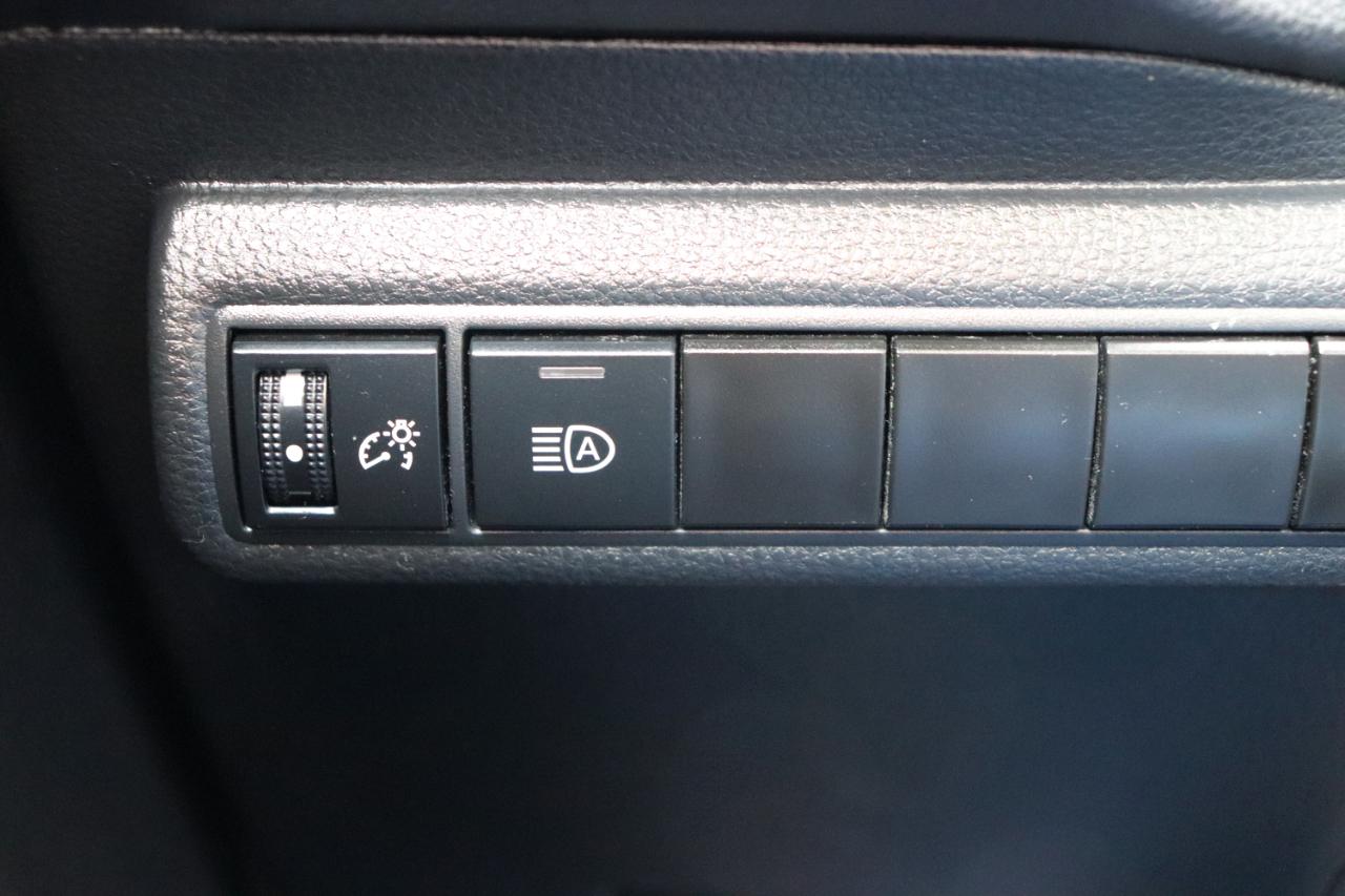 Toyota Corolla LE CVT (Natl) 2024