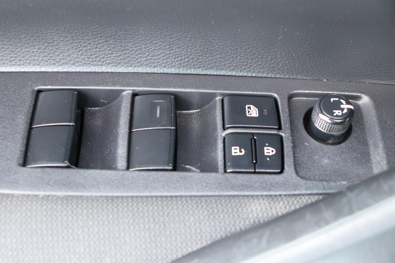 Toyota Corolla LE CVT (Natl) 2024