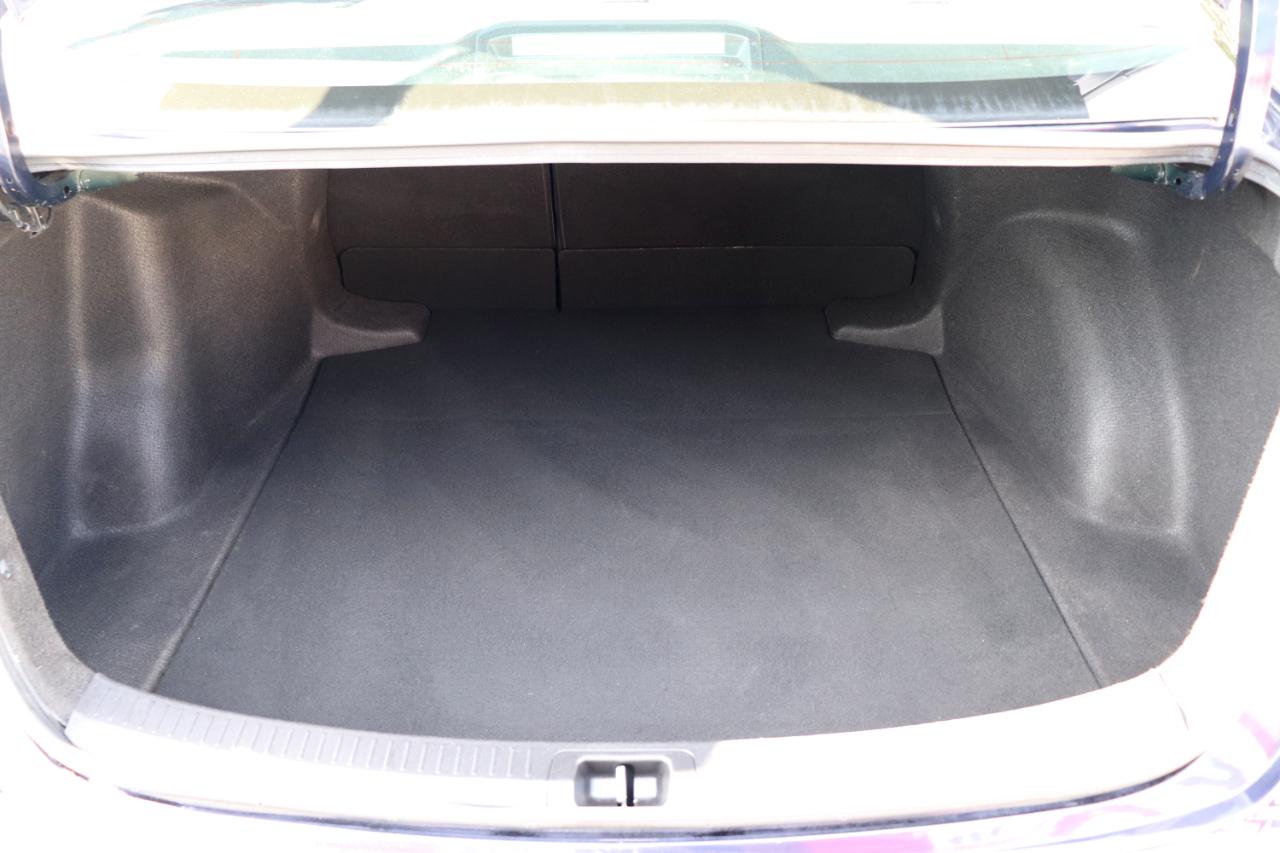 Toyota Corolla LE CVT (Natl) 2024