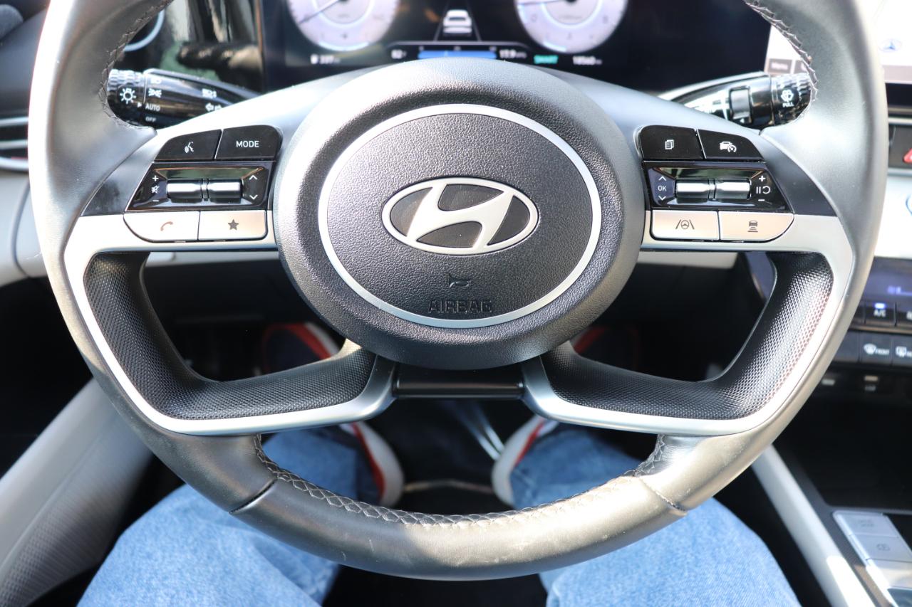 Hyundai Elantra Limited IVT 2025