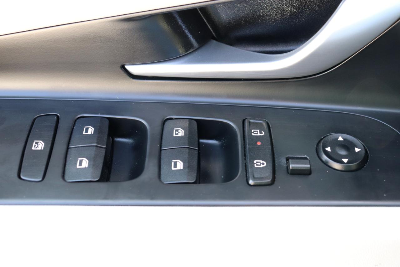 Hyundai Elantra Limited IVT 2025