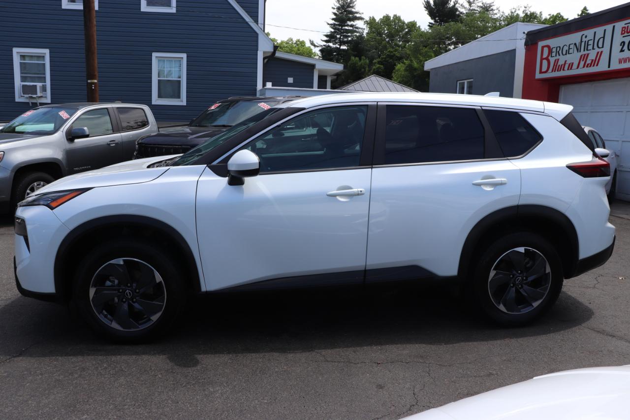 Nissan Rogue FWD SV 2024