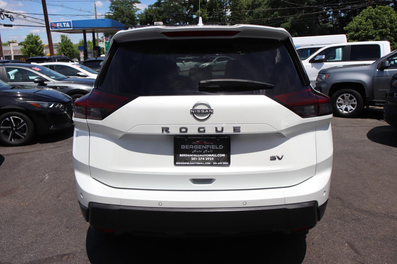 Nissan Rogue FWD SV 2024