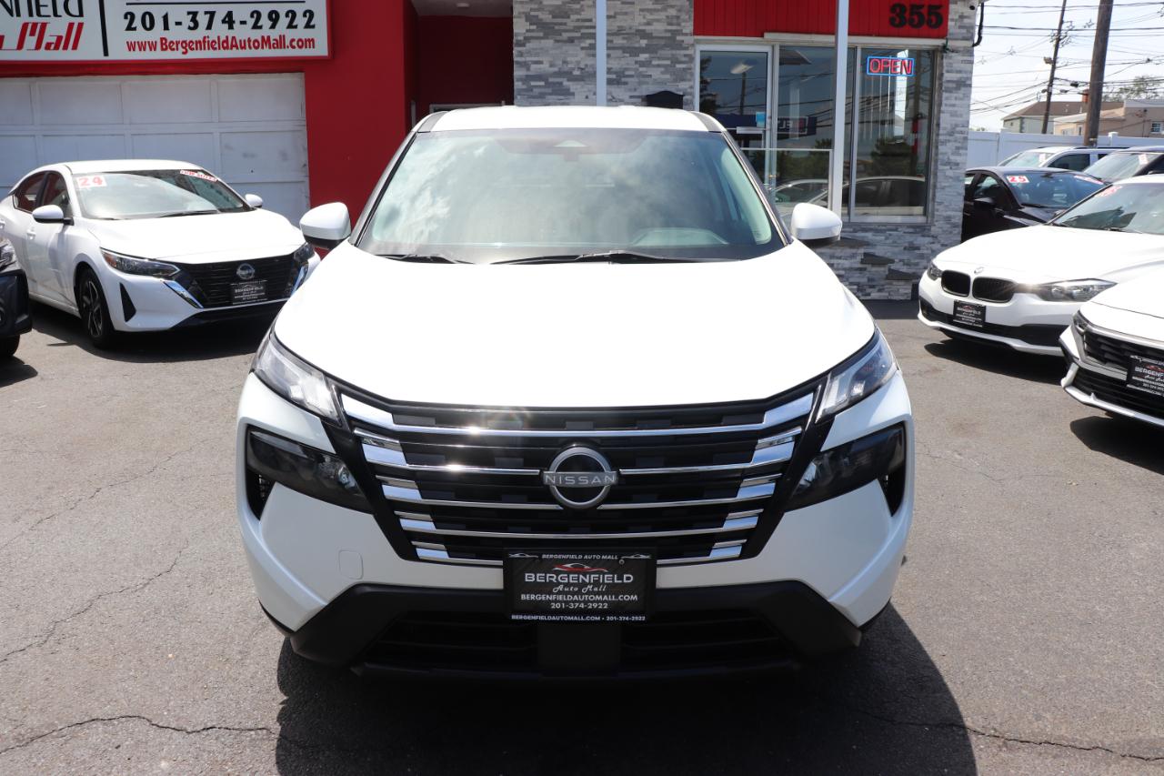Nissan Rogue FWD SV 2024