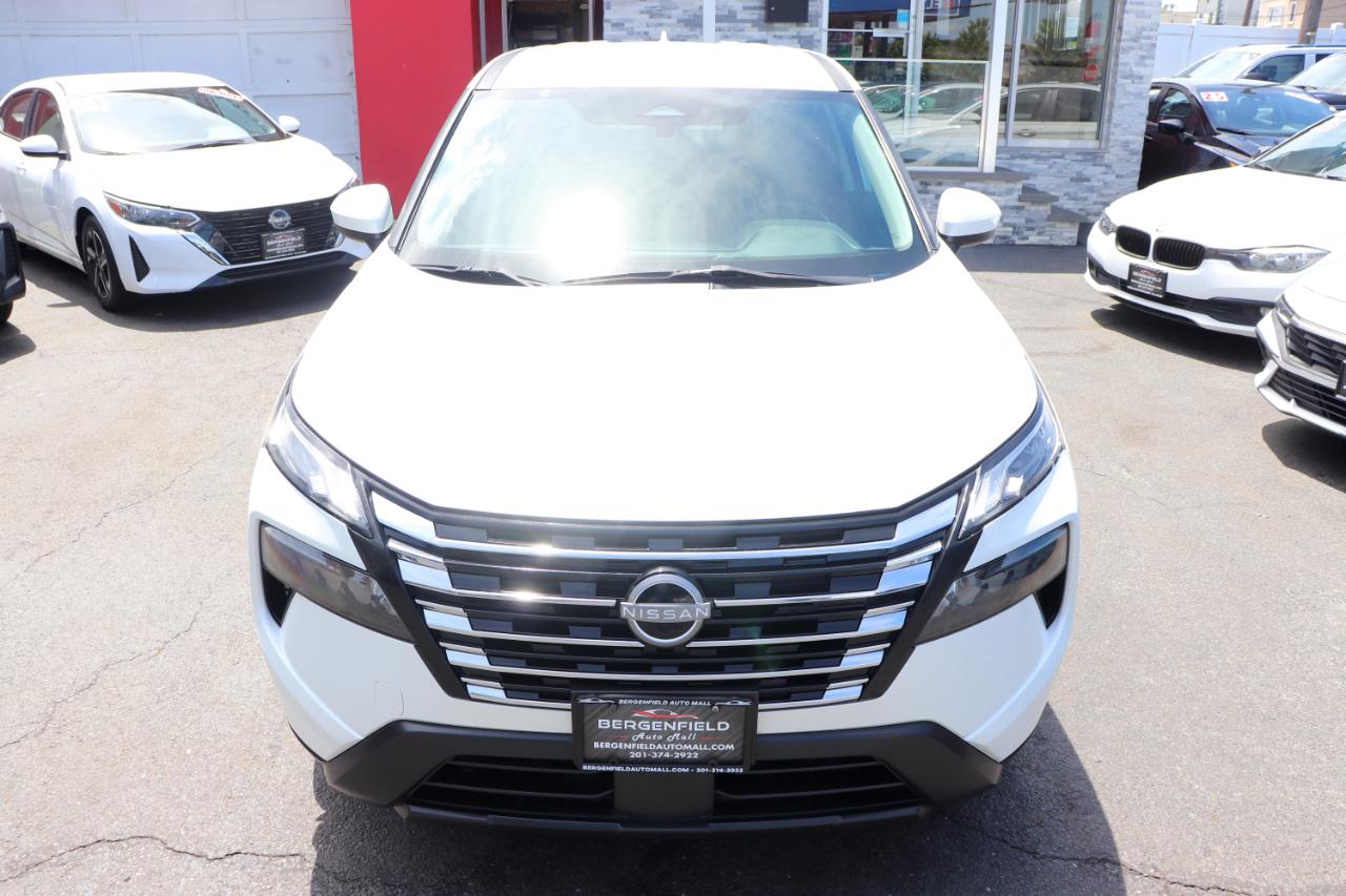 Nissan Rogue FWD SV 2024