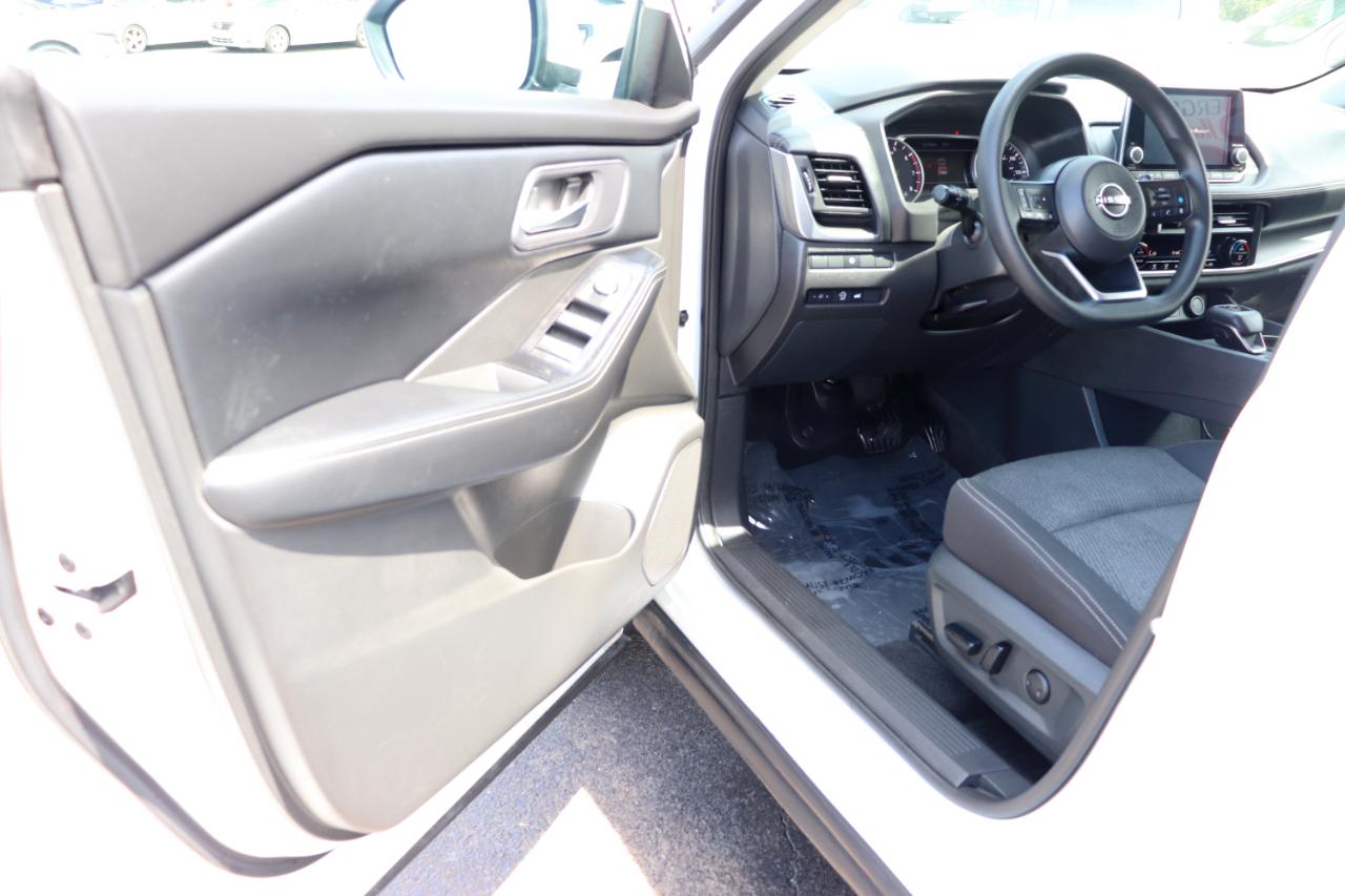 Nissan Rogue FWD SV 2024