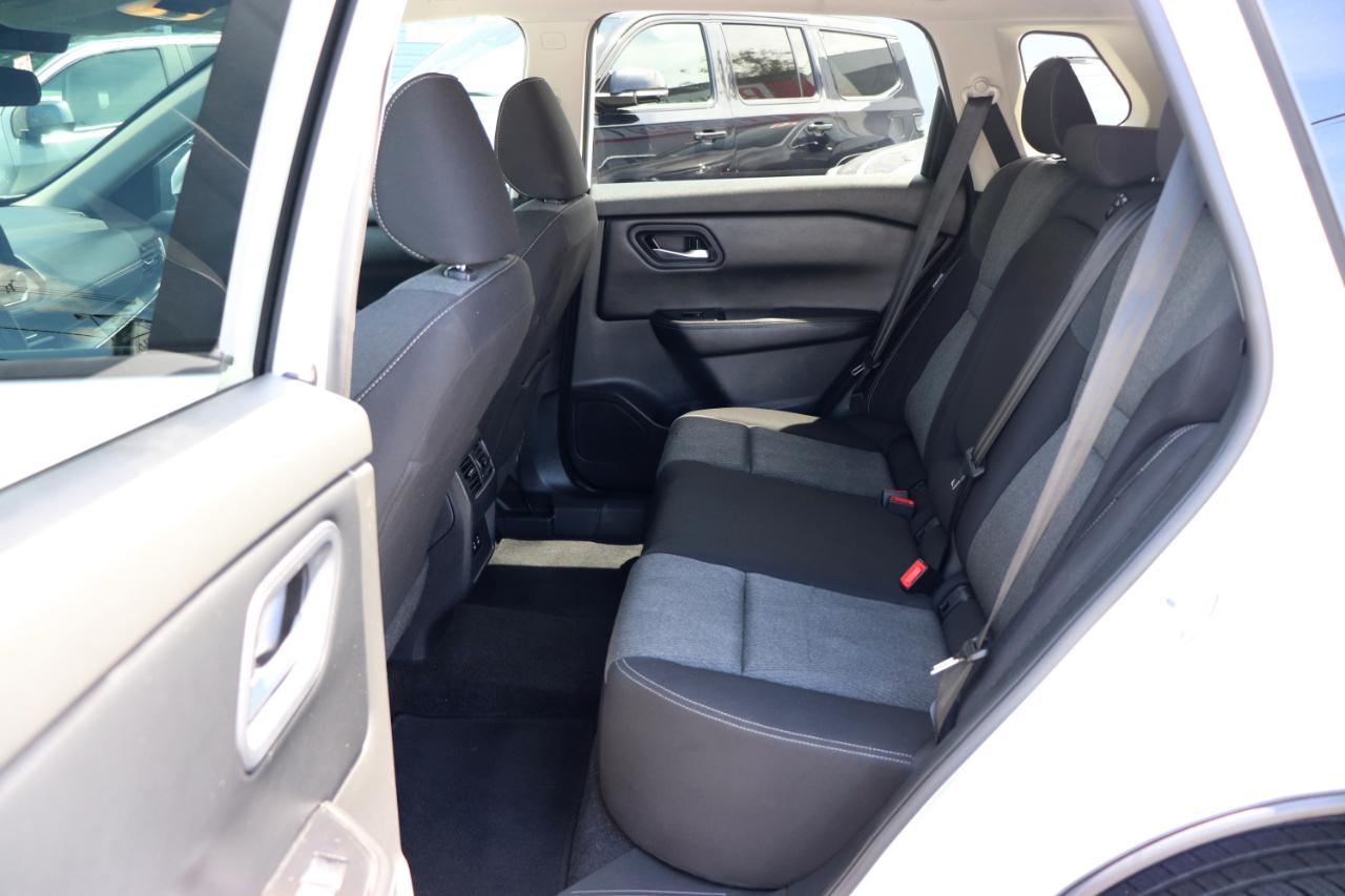 Nissan Rogue FWD SV 2024
