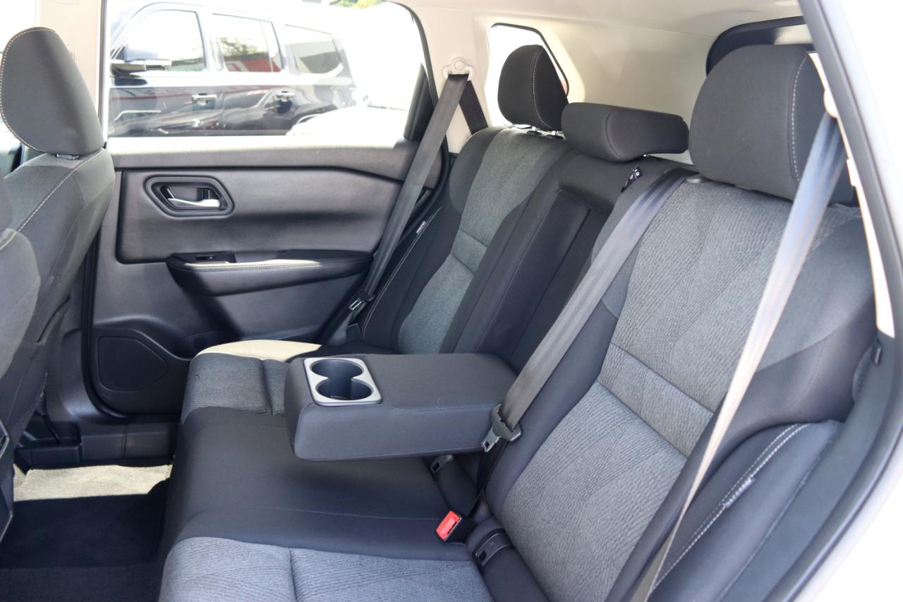 Nissan Rogue FWD SV 2024
