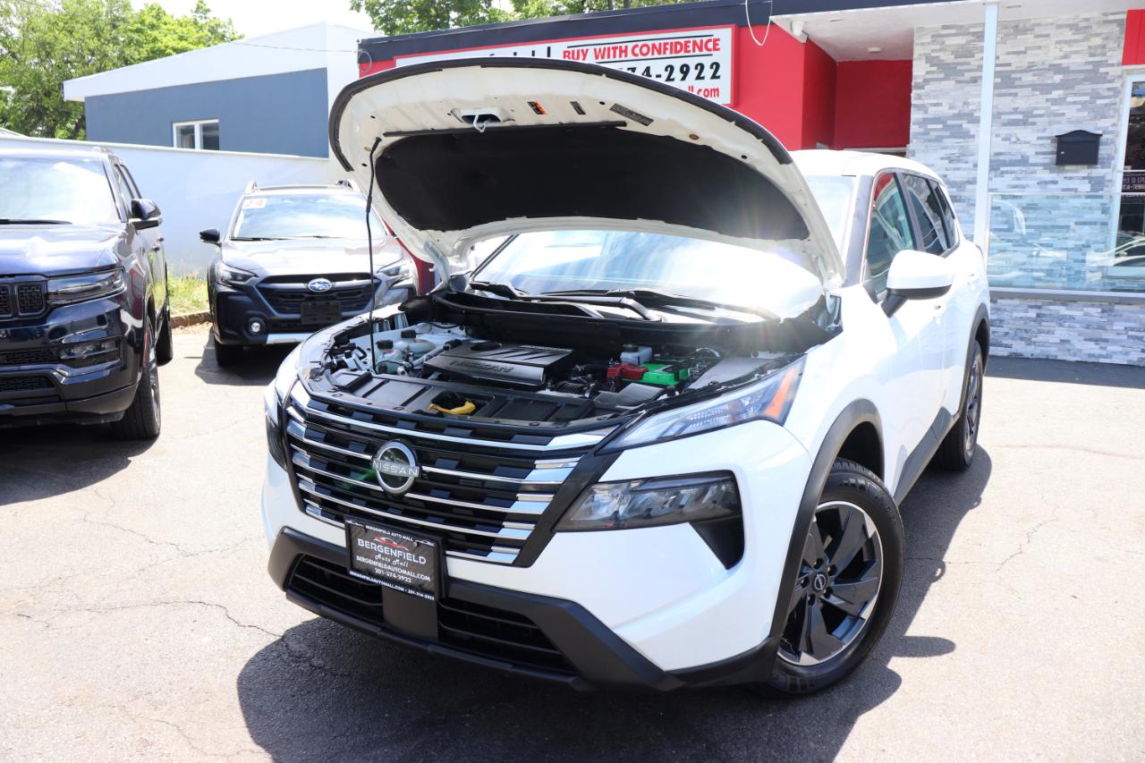 Nissan Rogue FWD SV 2024