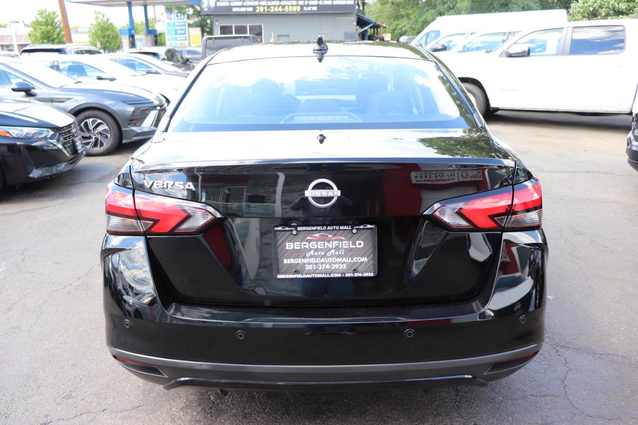 Nissan Versa SV CVT 2025