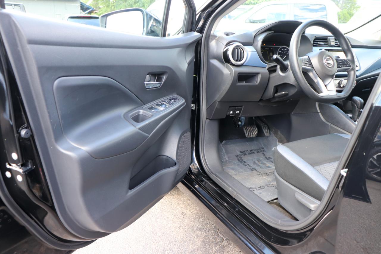 Nissan Versa SV CVT 2025