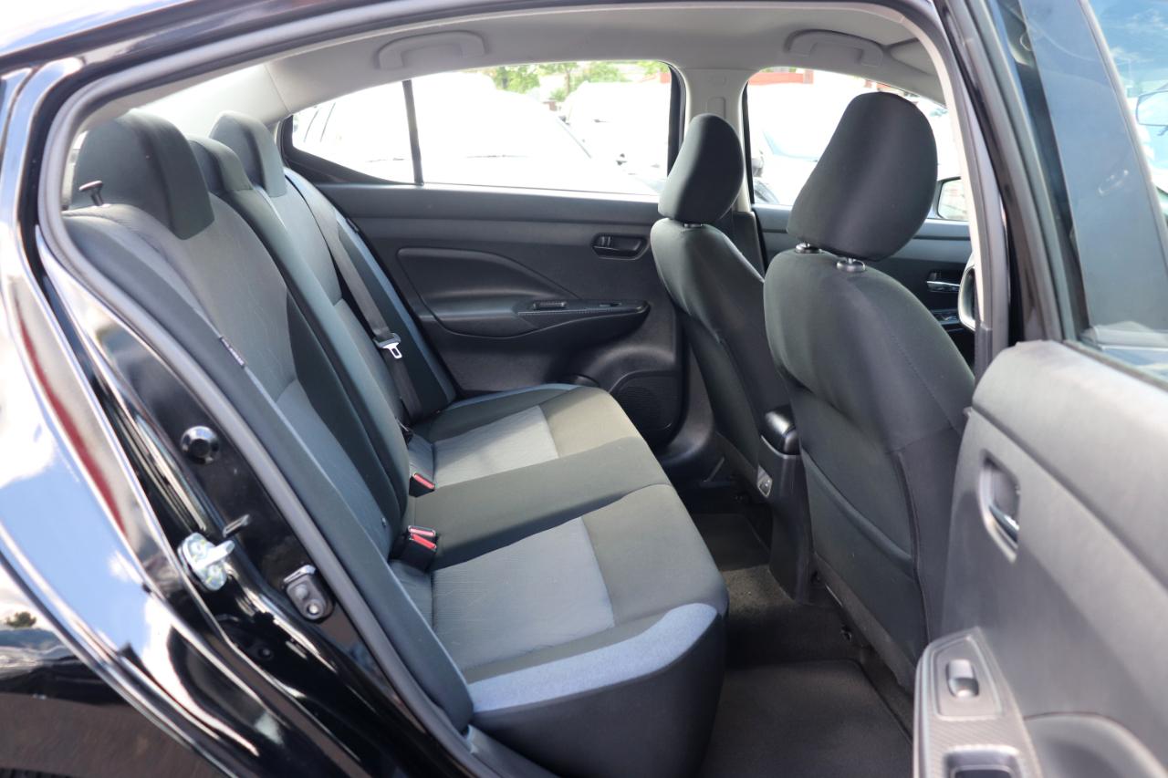 Nissan Versa SV CVT 2025
