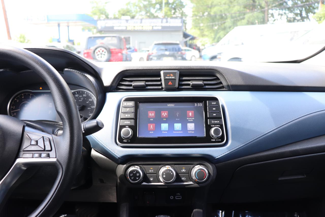 Nissan Versa SV CVT 2025
