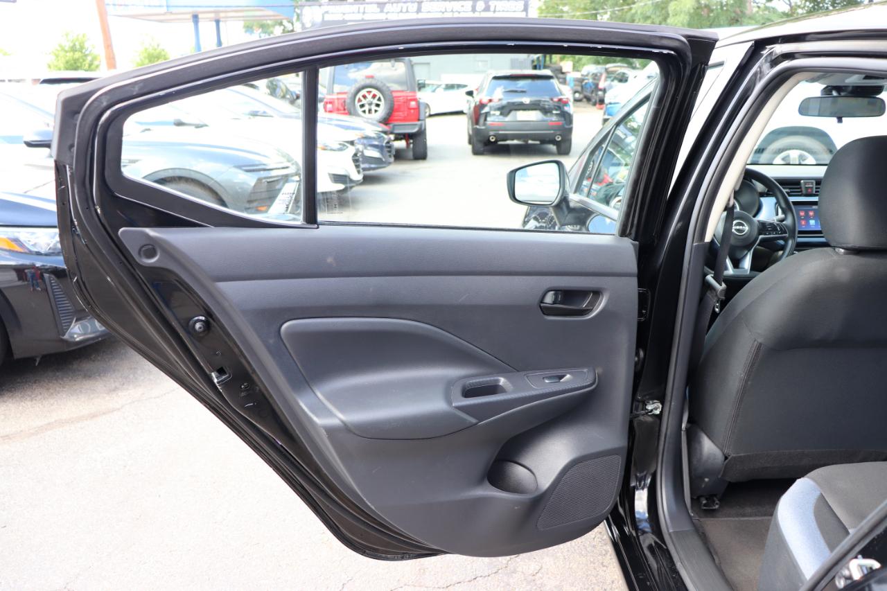 Nissan Versa SV CVT 2025