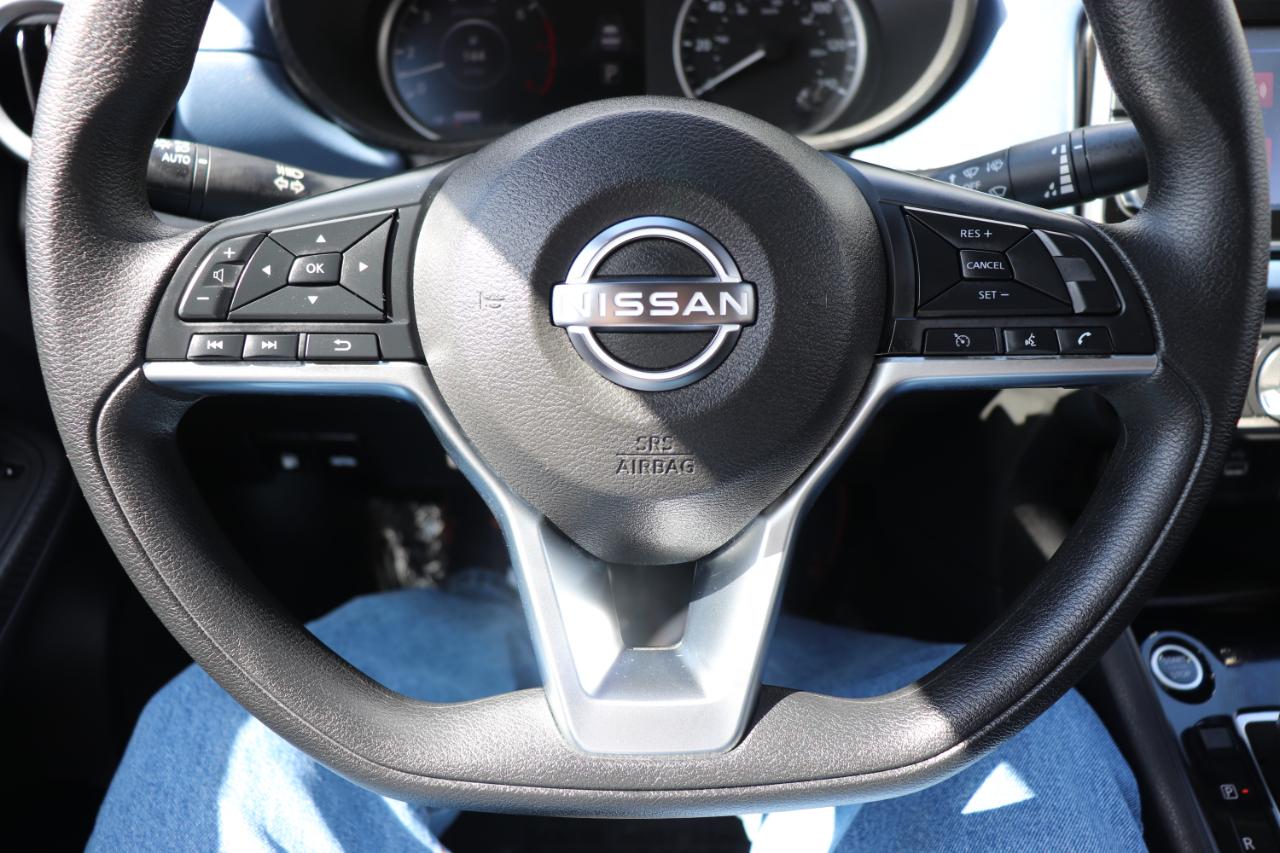 Nissan Versa SV CVT 2025