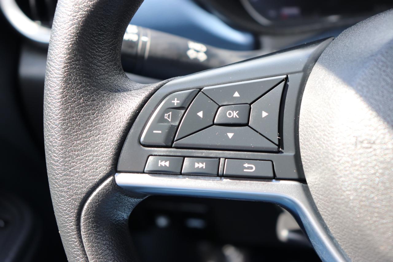 Nissan Versa SV CVT 2025