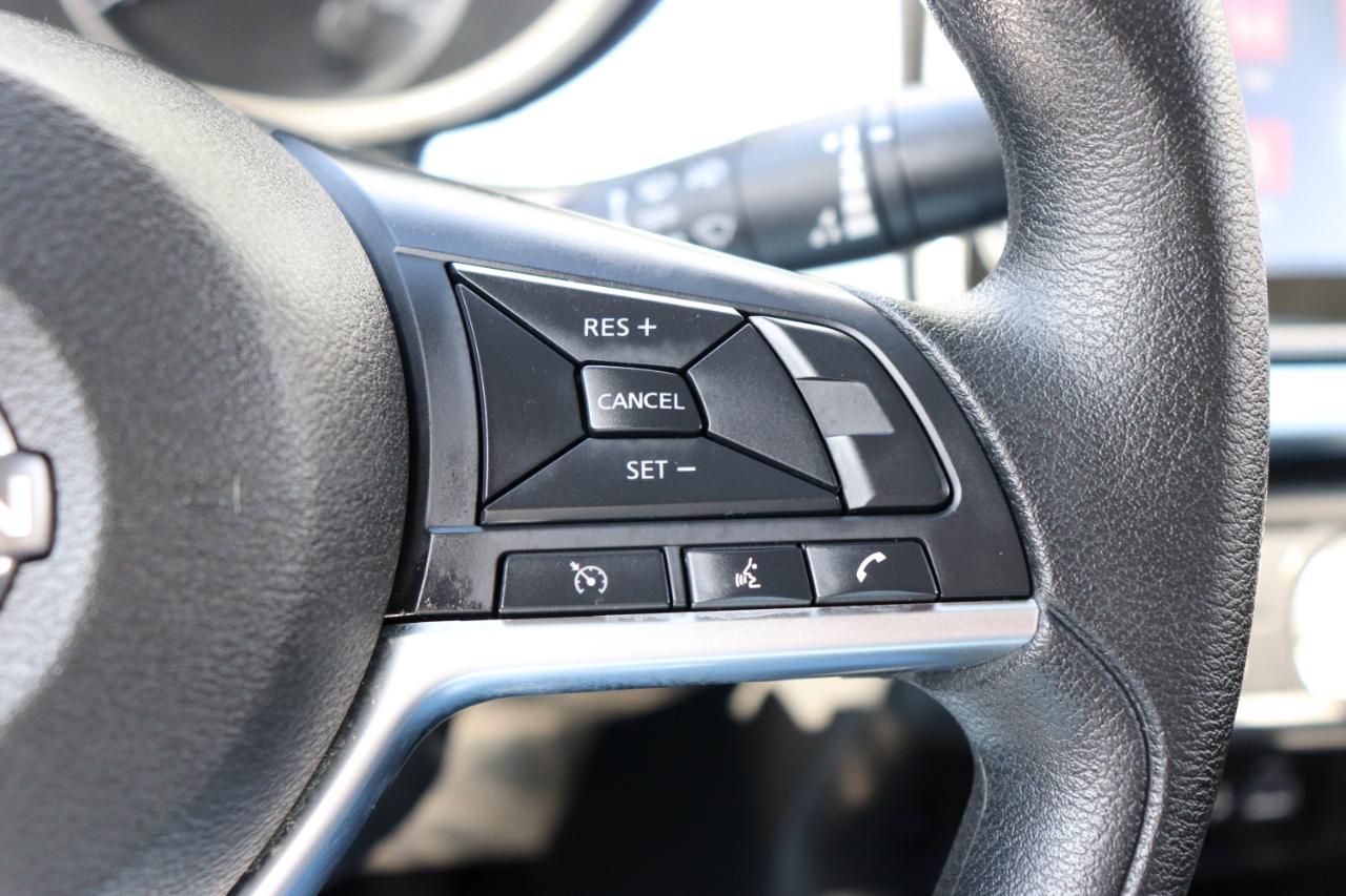 Nissan Versa SV CVT 2025