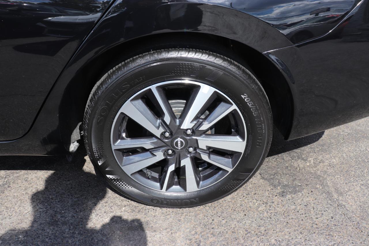 Nissan Versa SV CVT 2025