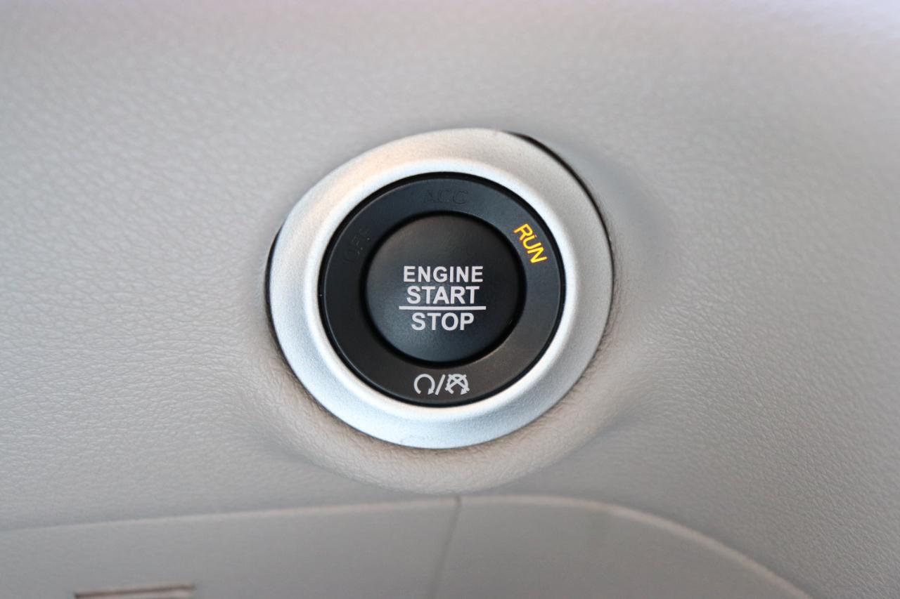 Chrysler Pacifica Touring L FWD 2024