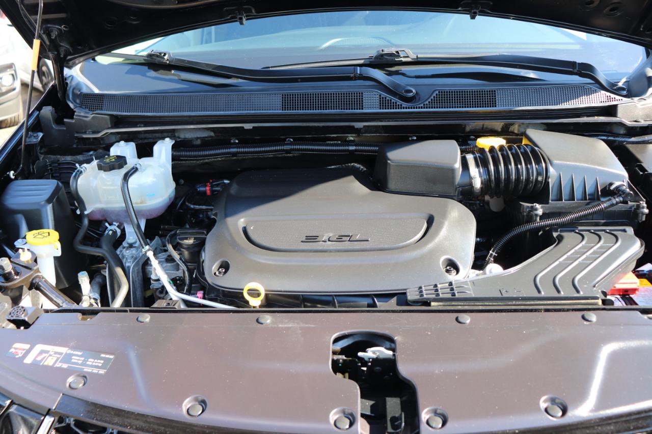 Chrysler Pacifica Touring L FWD 2024