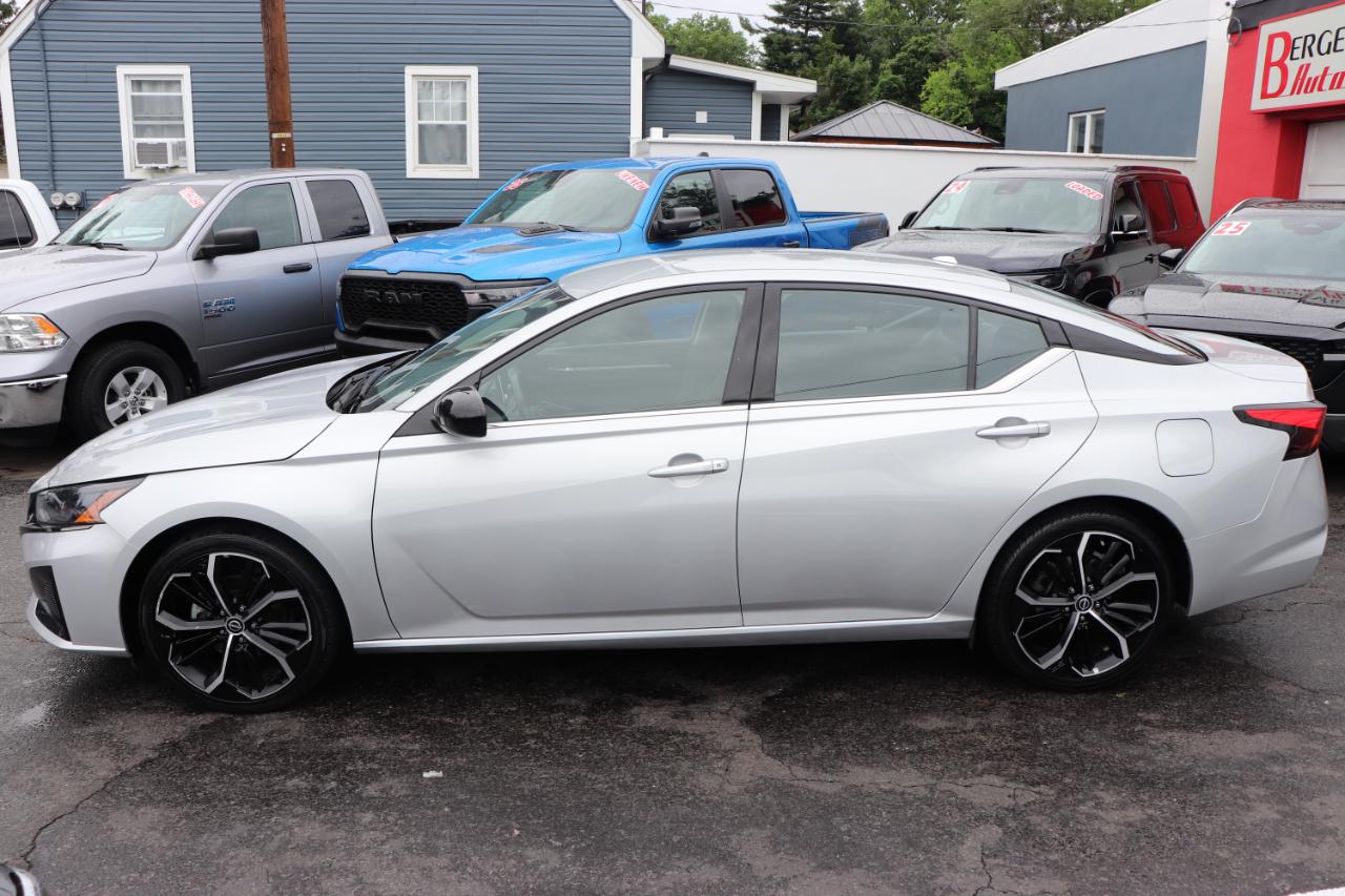 Nissan Altima 2.5 SR Sedan 2023
