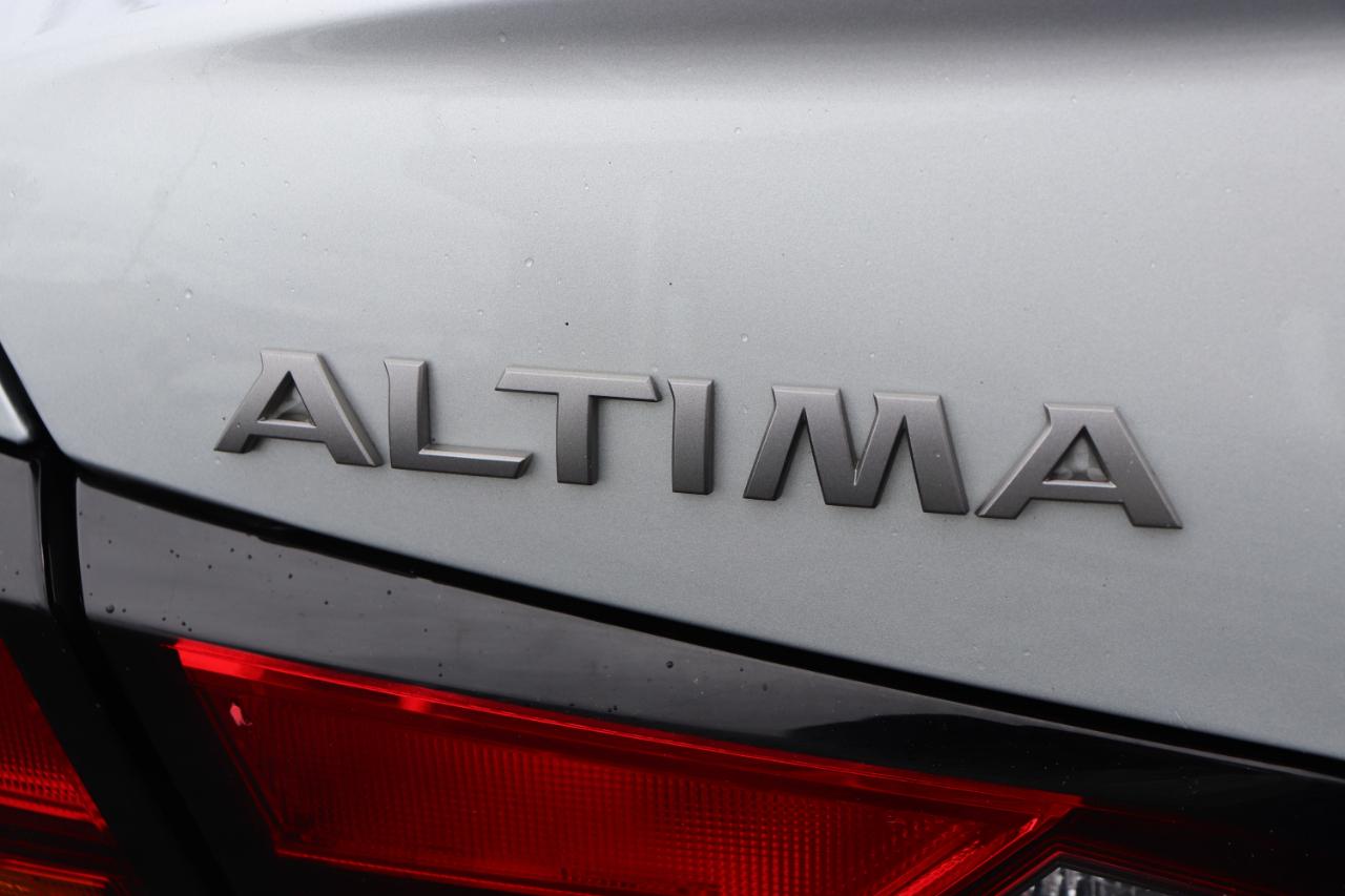 Nissan Altima 2.5 SR Sedan 2023